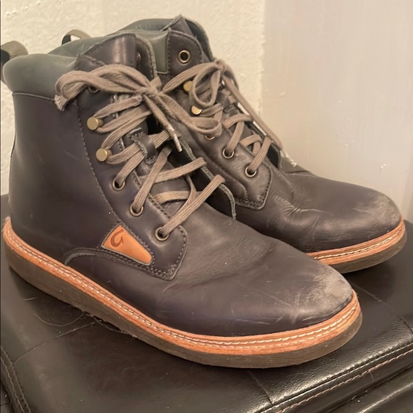 OluKai Men's Dark Gray Leather Boots - Picture 1 of 4